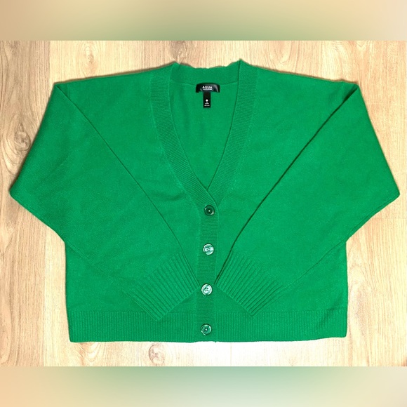 AQUA Women's Cashmere V-Neck Cardigan Green Button Front M - Picture 1 of 7